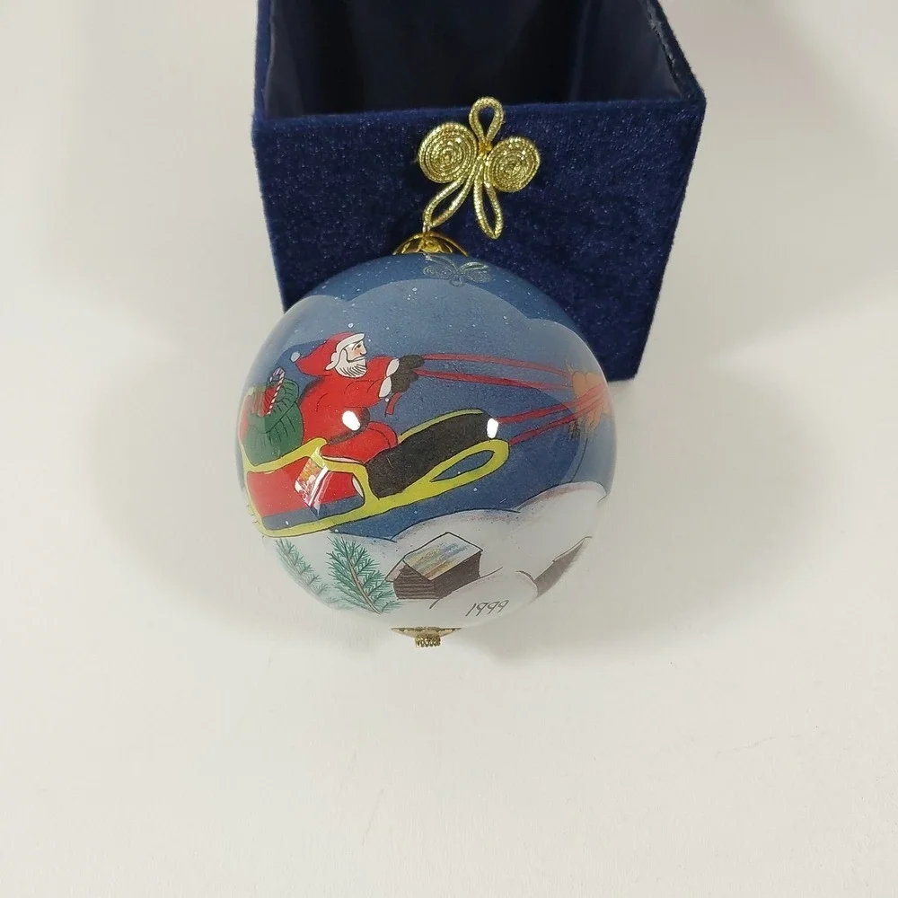 LI BIEN CHRISTMAS‎ ORNAMENT SANTA IN SLEIGH WITH REINDEER GLASS BALL 1999 w Box!